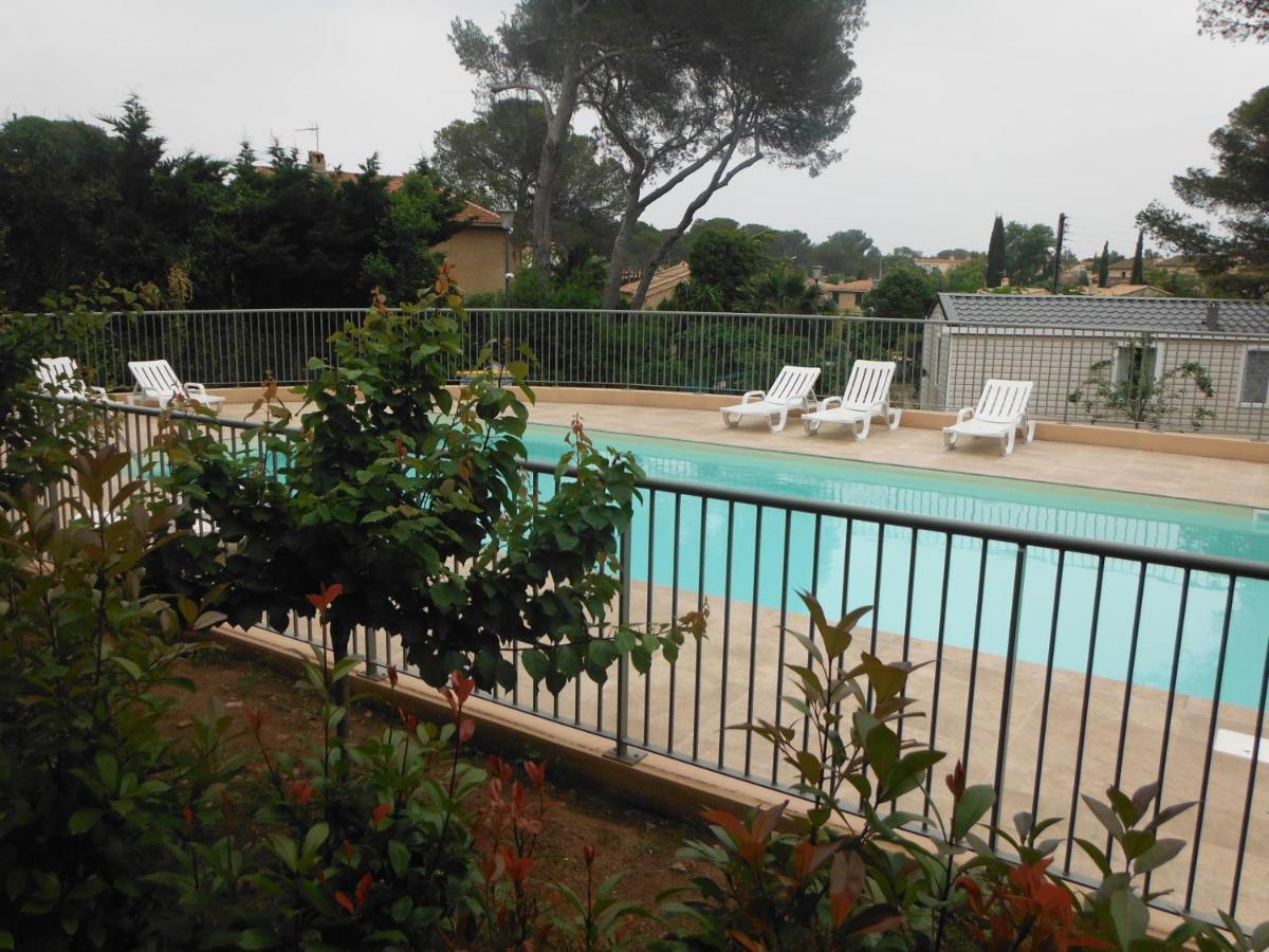 Residence L'Elephant Saint-Raphaël Buitenkant foto